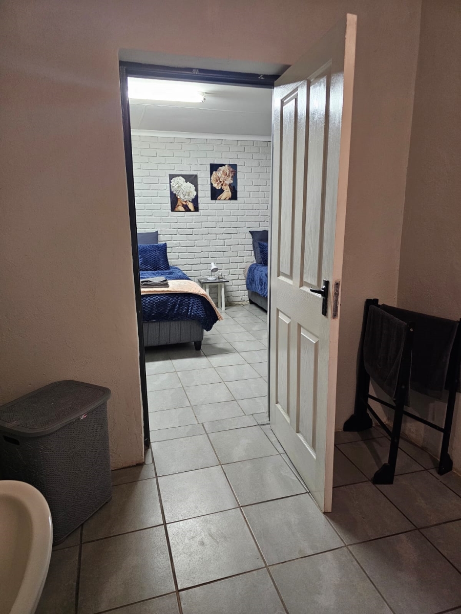 To Let 2 Bedroom Property for Rent in Olifantshoek Northern Cape